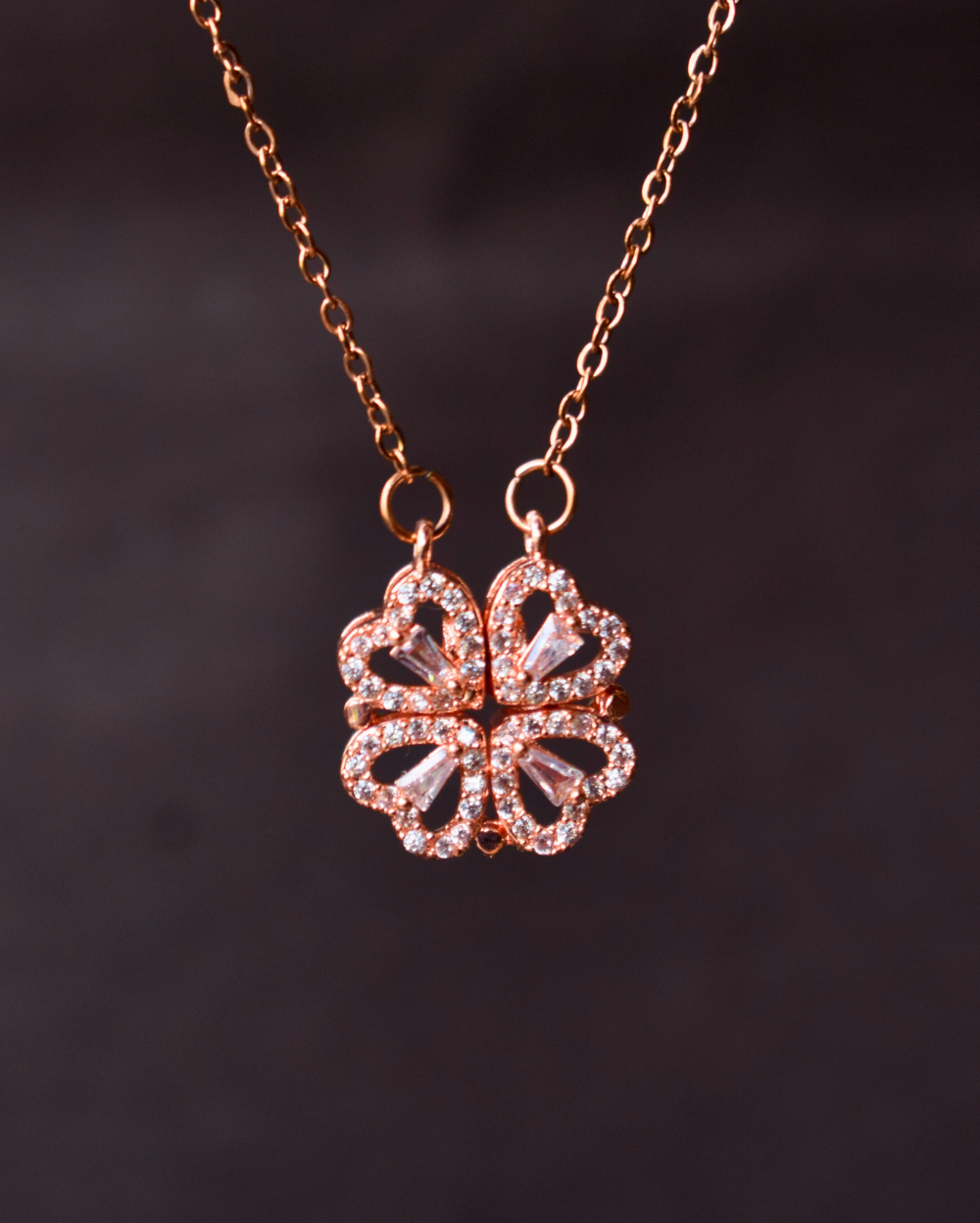 Rose Gold Magnetic Heart Clover Pendant